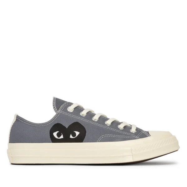 converse black heart grey low top