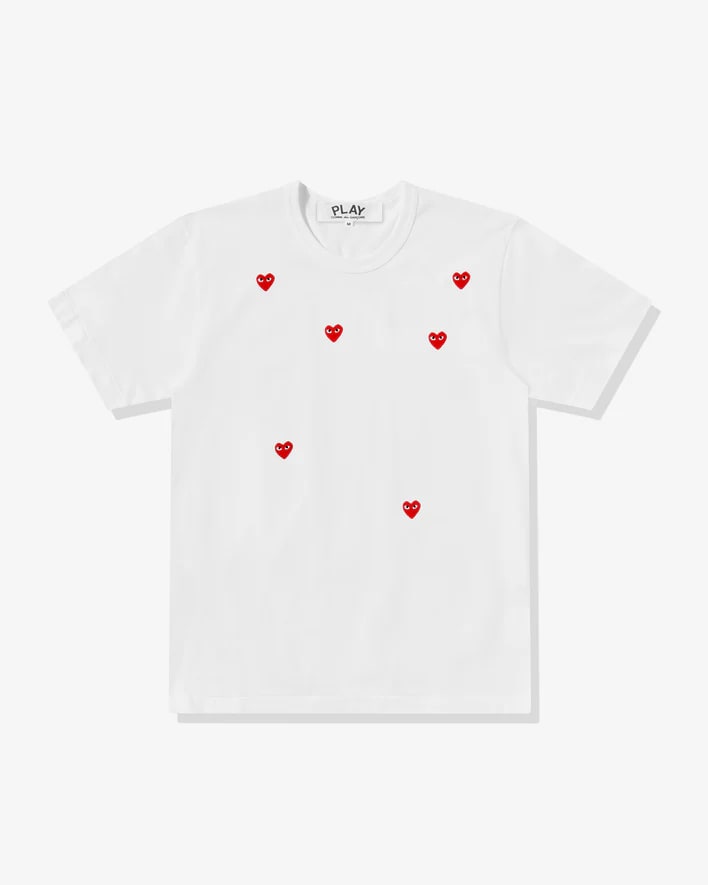 play multi red heart logo t-shirt white