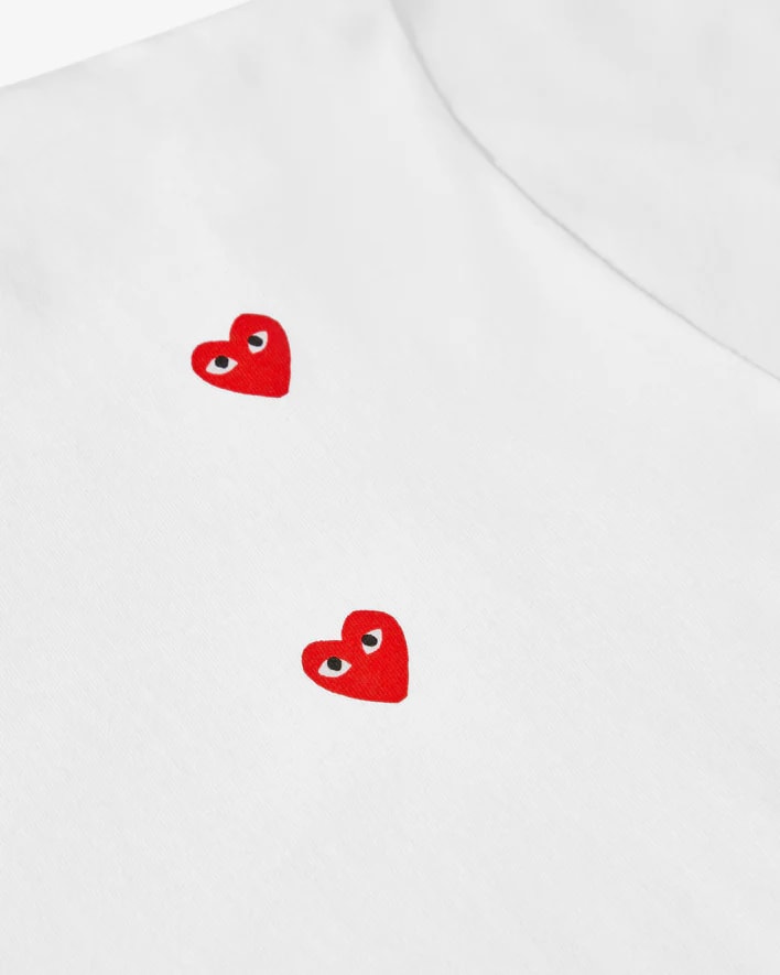 play multi red heart logo t-shirt white